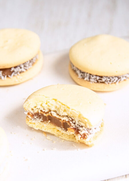 12 Alfajores Maicena - 4 cm de diámetro