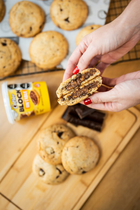 6 Galletas Gourmet de Chocolate Aguila y relleno de COFLER